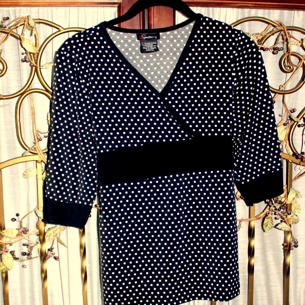 SPEECHLESS B/W Polka Dot Tie-Back Top-Jr. XL